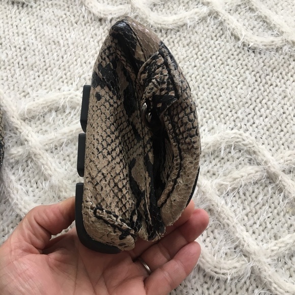 Circa Joan & David Lux Series Python Chain Flats - Picture 8 of 8